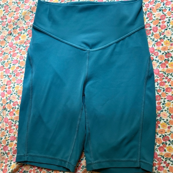 Lululemon Every Arc High-Rise Short 8"
Desert Teal - Picture 2 of 6